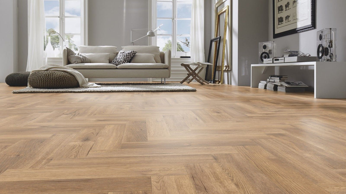 HERRINGBONE 8MM LAMINATE TREVINO OAK D4764 £22.99 SQ M